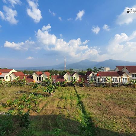 Hotel Griya Wijaya Ambarawa Luaran gambar