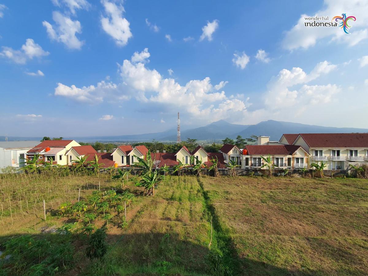 Hotel Griya Wijaya Ambarawa Luaran gambar